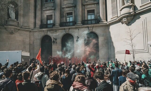 Czym różnią się wydatki bieżące od wydatków majątkowych?