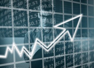 Kto zawiadamia o naruszeniu dyscypliny finansów publicznych?